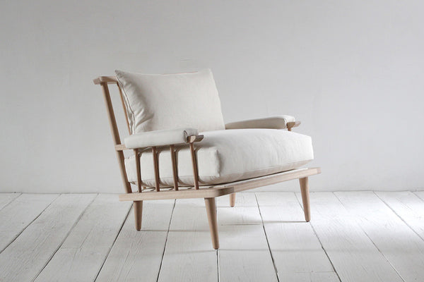 NK Spindle Back Viewing Chair